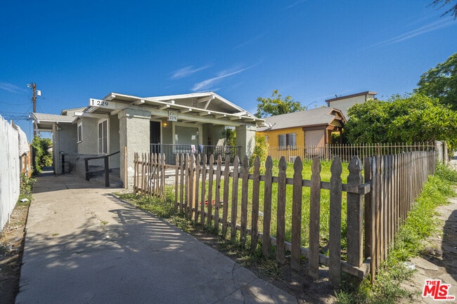 Photo - 231 E 85th St Unit 231