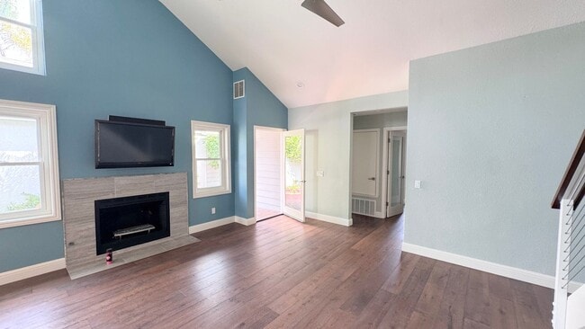 Photo - Upgraded 2 bedroom with bonus room