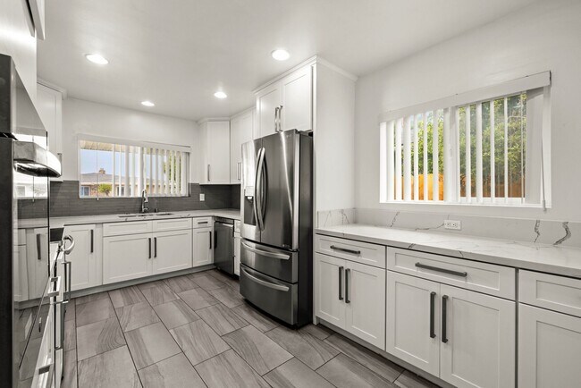 Photo - 5528-5530 Dorothy Drive Unit 5528 Dorothy Drive