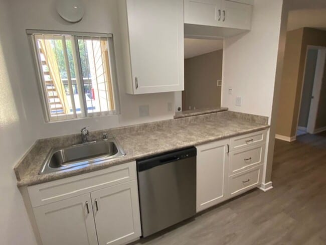 Photo - Oro Vista Apartments