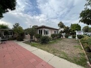 Photo - MOVE IN READY 2+1 in Panorama City FOR LEASE!