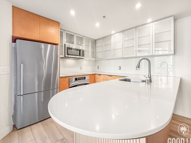 Photo - Stunning 2BD/2BA Condo in Downtown W/ W/D,... Unit 601