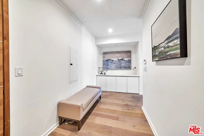 Photo - 132 N Swall Dr Unit 301