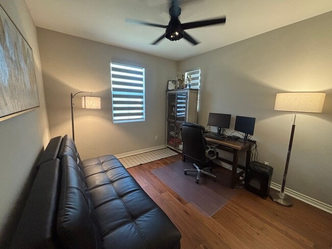 Photo - 4-Bedroom Home with Solar, Loft, and Gated Community Amenities in Valencia!