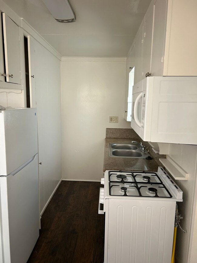 Photo - Muir (5118-20) Unit 5118