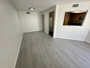 Photo - 4633 Vermont Pl Unit 209