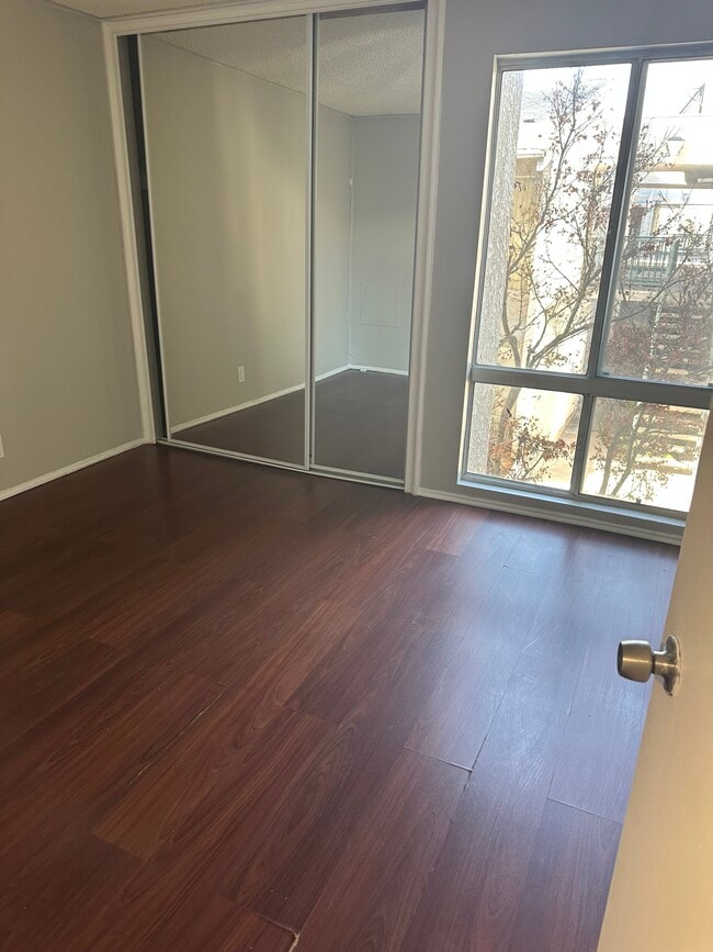 Photo - 20134 Leadwell St Unit 208