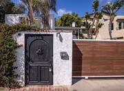 Photo - The Costa Beach Bungalow - Entire guesthou... Townhome