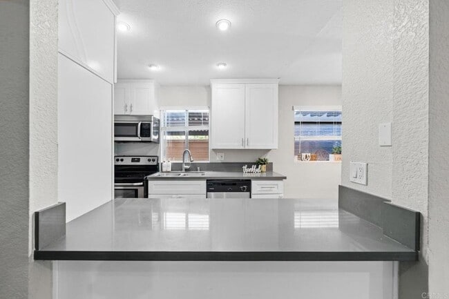 Photo - 3140 Midway Dr Unit A107