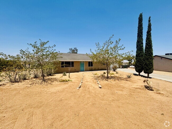 Building Photo - Charming 3-Bedroom with 2 Full Baths on th... Rental
