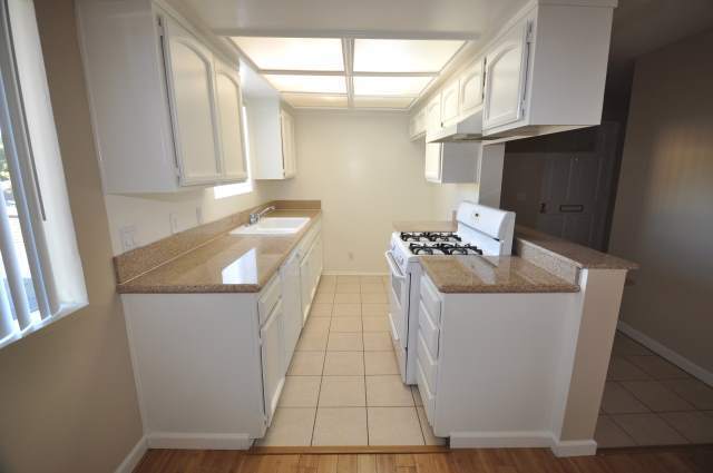 Photo - 5340 Whitsett Ave Unit 03