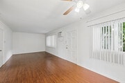 1BR, 1BA - 850SF - Living Room - 4421 Laurel Canyon Blvd