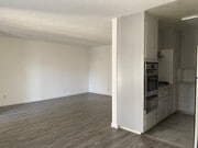 Photo - 1335 N Detroit St