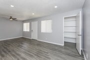 2BR, 2BA - 960 SF - Vista Springs Apartments