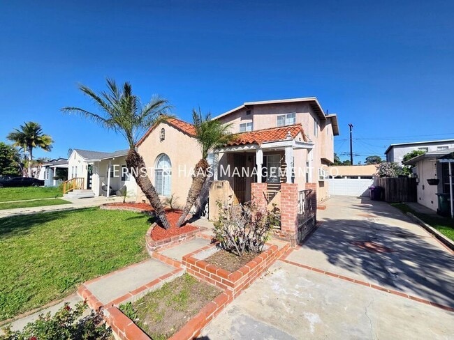 Building Photo - 5426 Lewis Ave