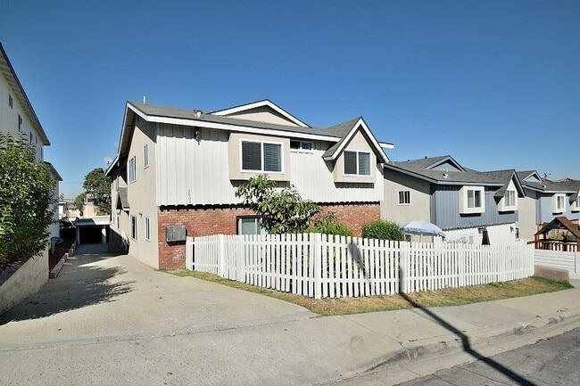 Building Photo - t2603 Unit 3