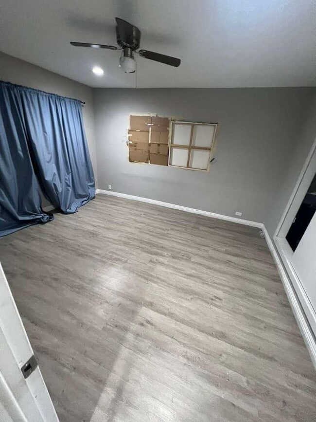 Photo - 1542 Ricardo St