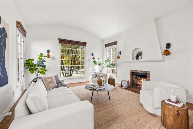 Photo - 2327 Midvale Ave