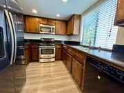 Photo - Light and Bright Townhouse-style condo in ...