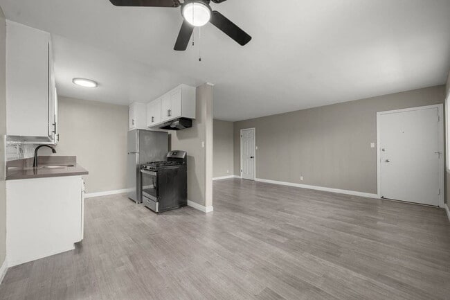 Photo - 4036 Gelber Pl Unit 7a