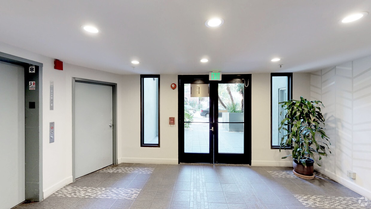 3D Tour - Babylon Apartments