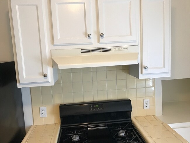 Photo - 5212 Fountain Ave Unit 01