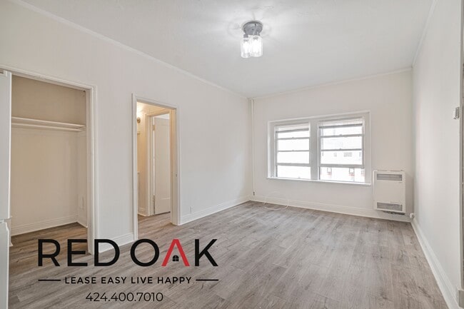 Building Photo - 624 S Berendo St Unit 405 Rental