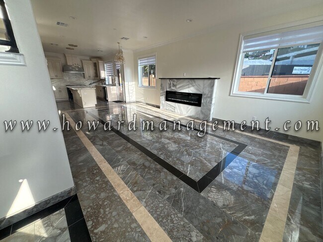 Photo - 02017CE Unit 2017