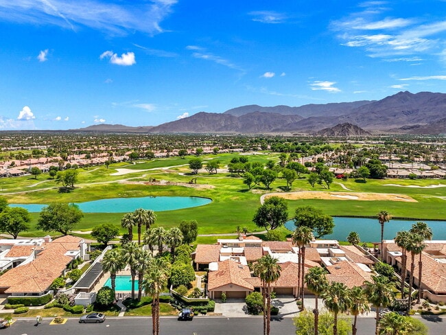 Photo - 54612 Inverness Way