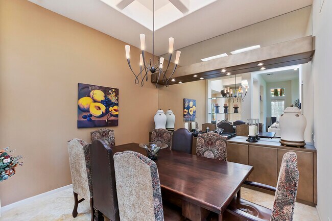 Photo - 359 Desert Holly Dr