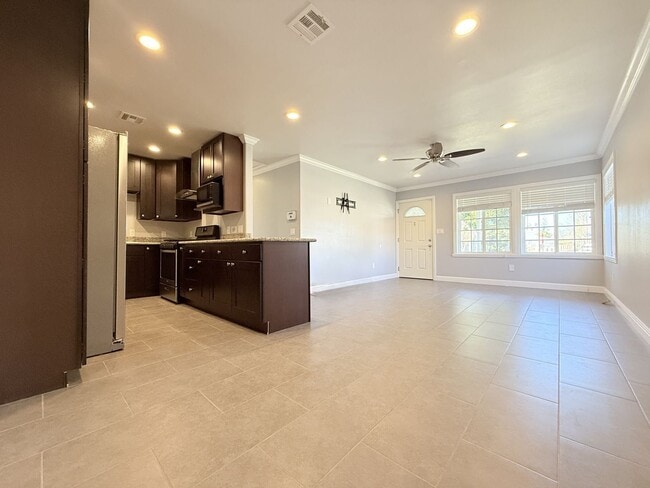 Building Photo - Beautifully Renovated 3-Bedroom Home in Va...