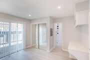 1BR, 1BA - 595SF - Bedroom - Copper Kettle Apartments