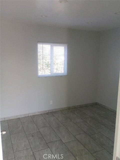 Photo - 1319 W 92nd St