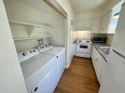 Kitchen & laundry area - 9856 Continental Dr