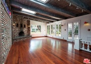 Photo - 14842 Morrison St