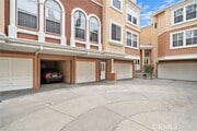 Photo - 18 Crivelli Aisle Townhome