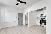 Photo - E Street Apartments