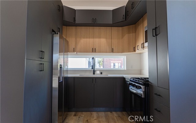 Photo - 121 S Coronado St