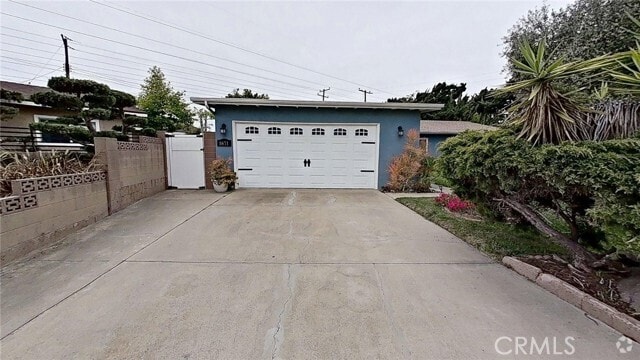 Building Photo - 8671 Kent Cir Rental