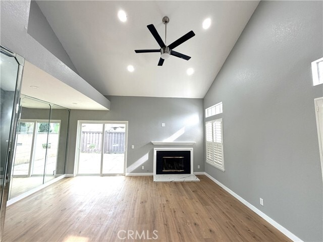 Photo - 1187 E 223rd St