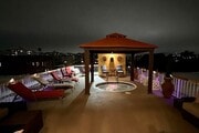 Rooftop jacuzzi and deck - 659 S Cloverdale Ave