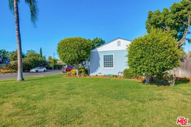 Photo - 8358 Kittyhawk Ave