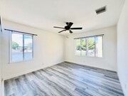 Photo - 439 1/2 N Hayworth Ave-439.5 Unit 439.5