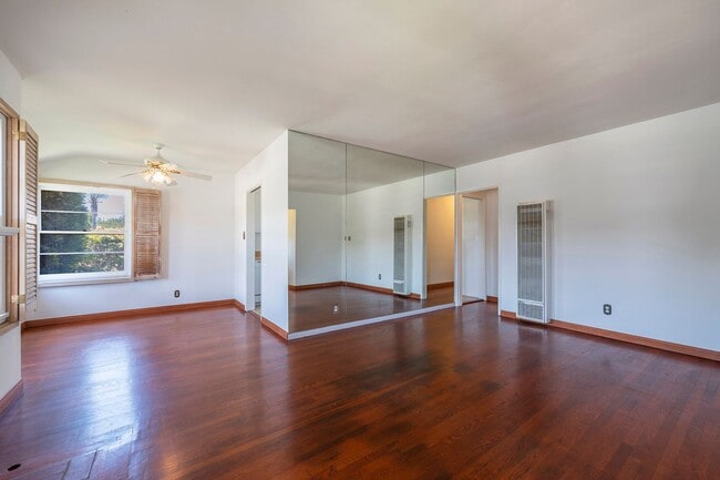 Photo - Cozy El Segundo Home Rental!