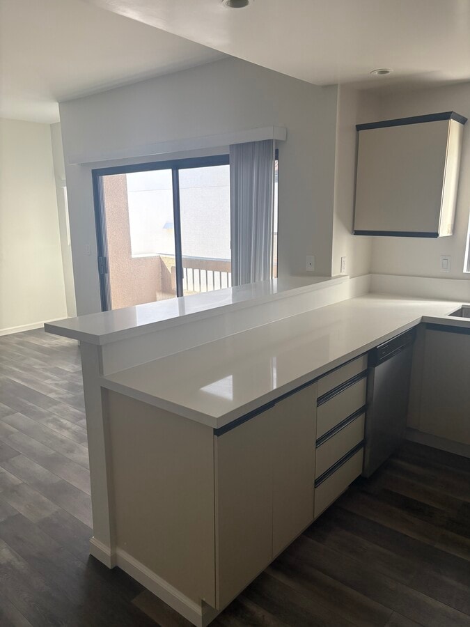 Kitchen and Balcony - 2462 Purdue Ave Unit 102