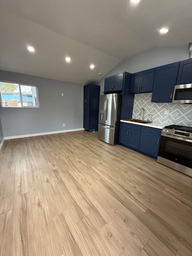 Photo - 1616 E Harding St Unit #½