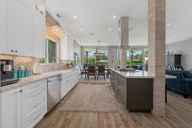 Photo - 47434 Medina Dr W