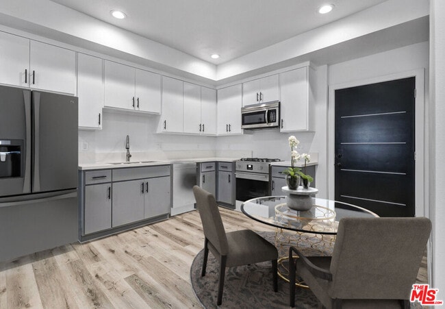 Photo - 4643 W 18th St