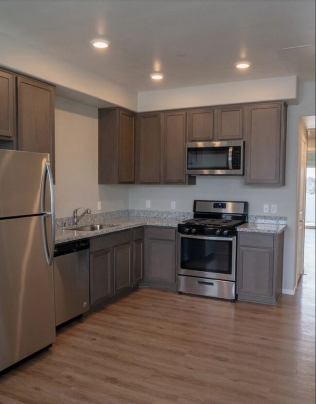 Kitchen - Plaza Del Rey