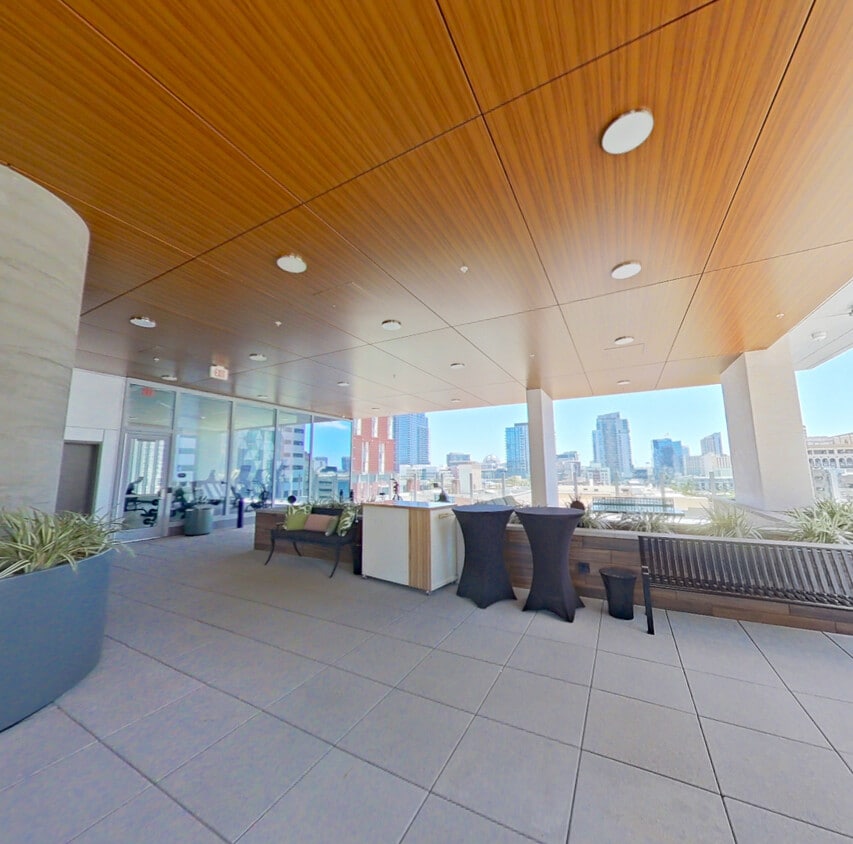 3D Tour - 800 Broadway Apartments